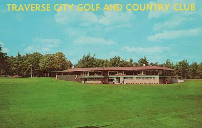 Traverse City Country Club - Vintage Postcard